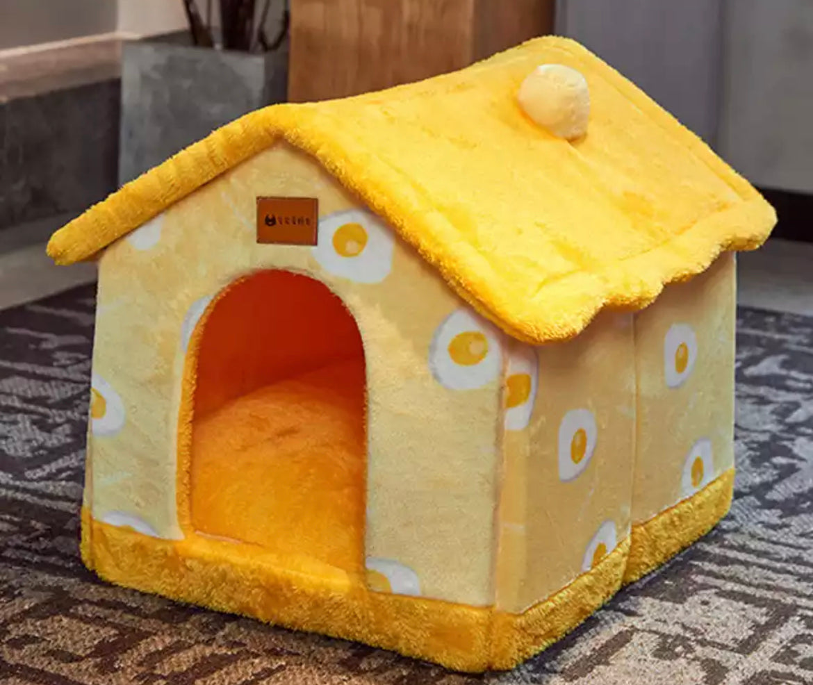 Indoor dog and cat house 3